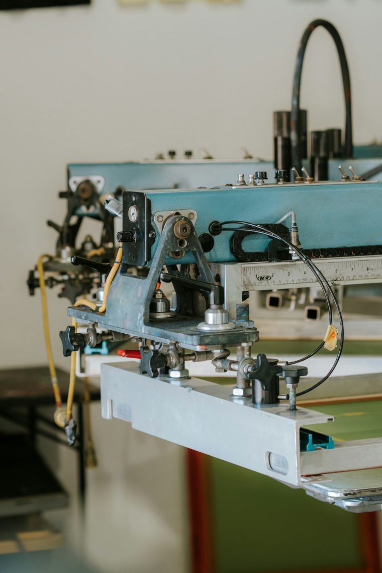 Print head of an automatic screen printing press